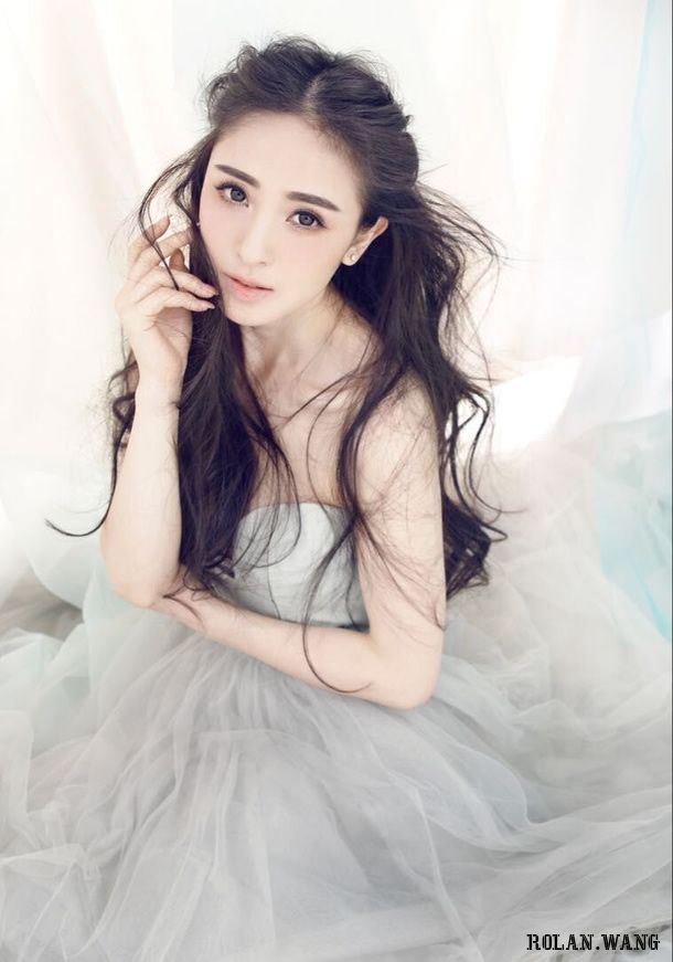 气质模特，刘芷希的唯美长裙写真